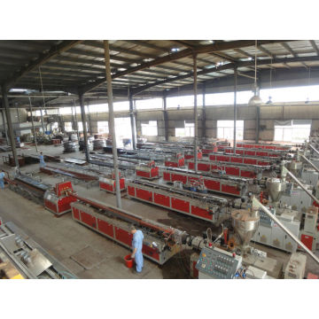 2014 PVC WPC geschäumte BOARD EXTRUSION LINE